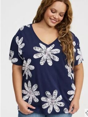 Torrid Heritage Jersey Relaxed V-Neck,Large Daisy print-Size 3X